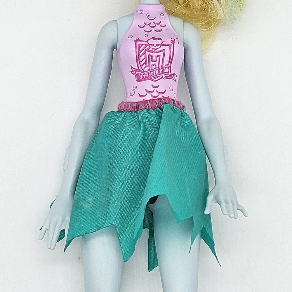 Monster High Sea Monster Girl Blue Doll Pink Top Green Skirt